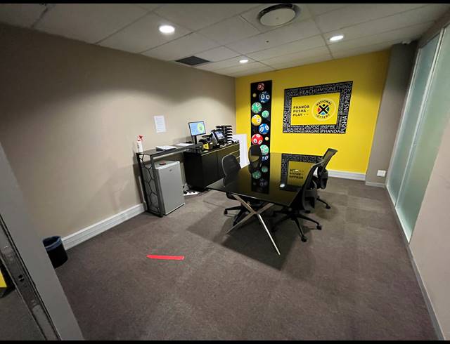 381M² OFFICE TO LET IN CLAREMONT